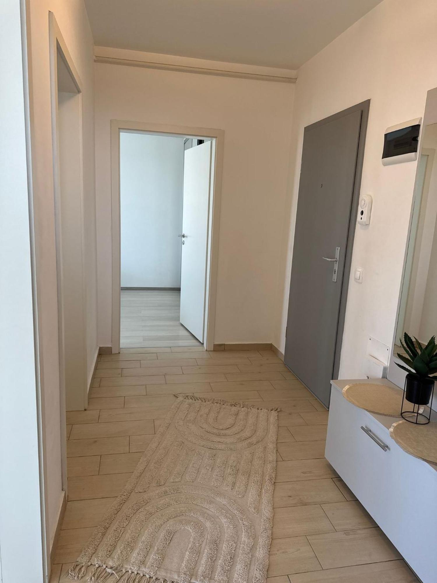 Apartament View *